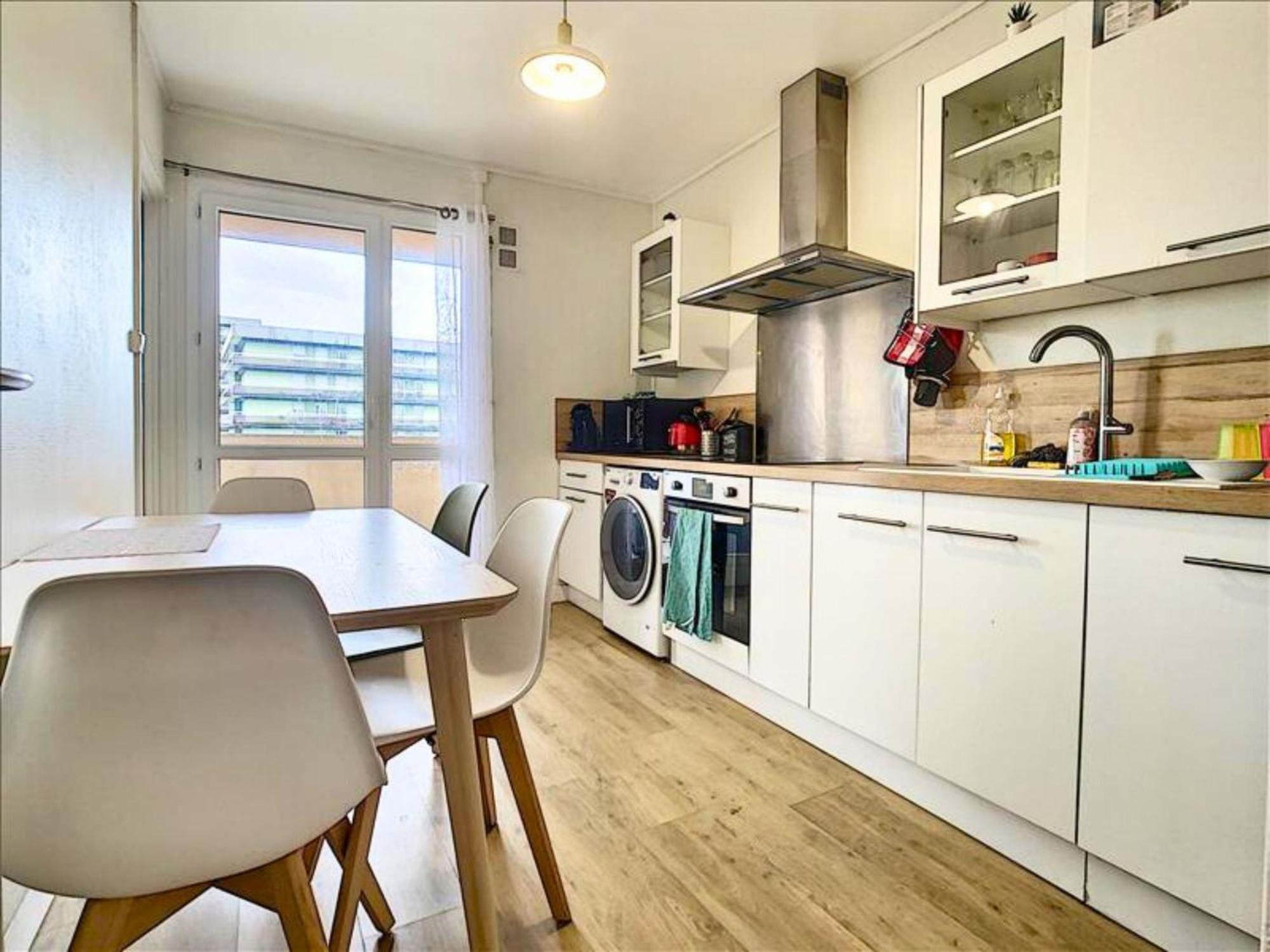 Ideal Groupe - Grands Espaces - 4 Chambres - Parking Gratuit - Proche Centre, Gare & Transports - Wifi - Offre Special De Reduction Jusqu'A -50 Le Mans Extérieur photo